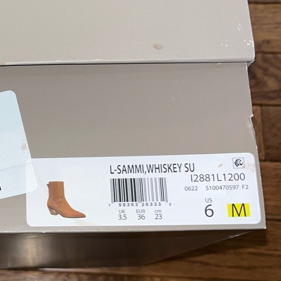 Franco Sarto Sammi Pointy Toe Booties Whiskey & Gold Tone Faux Suede Women’s 6 - Picture 12 of 13